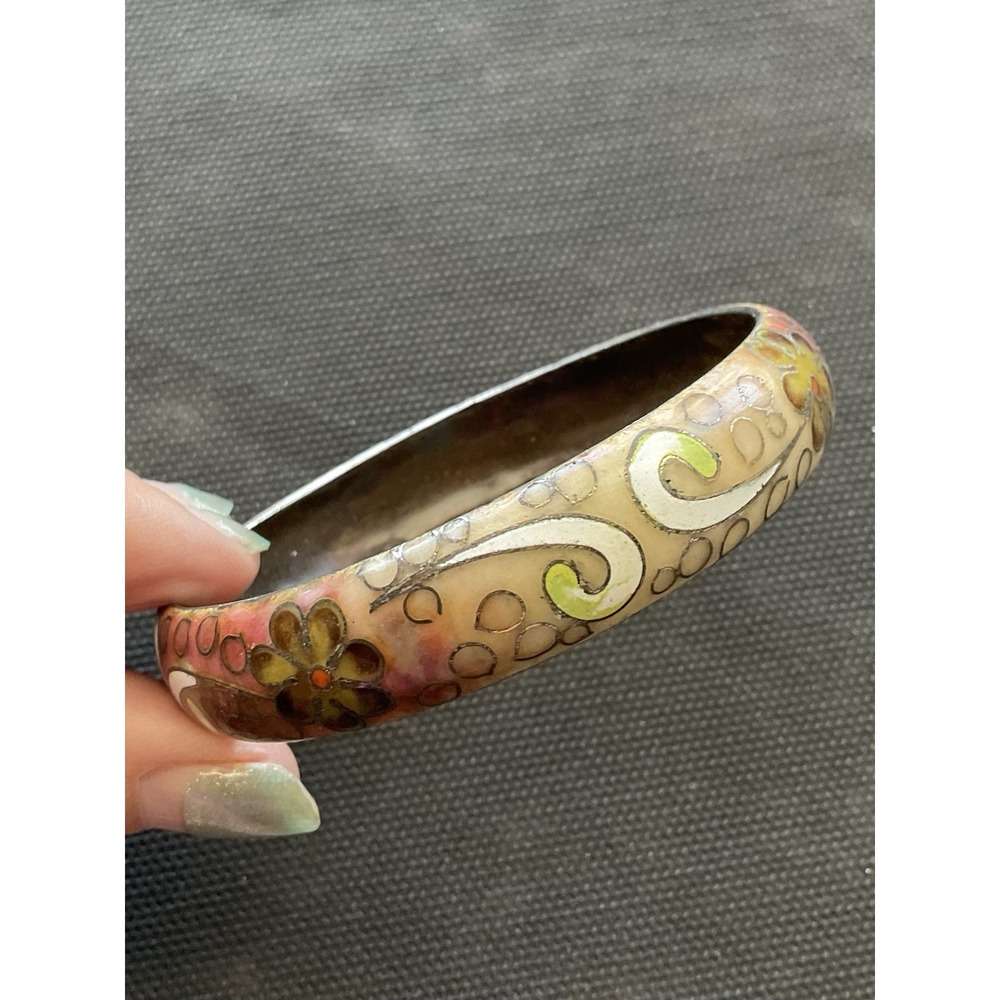 vintage Chinese cloisonné enamel bangle bracelet featuring a floral design